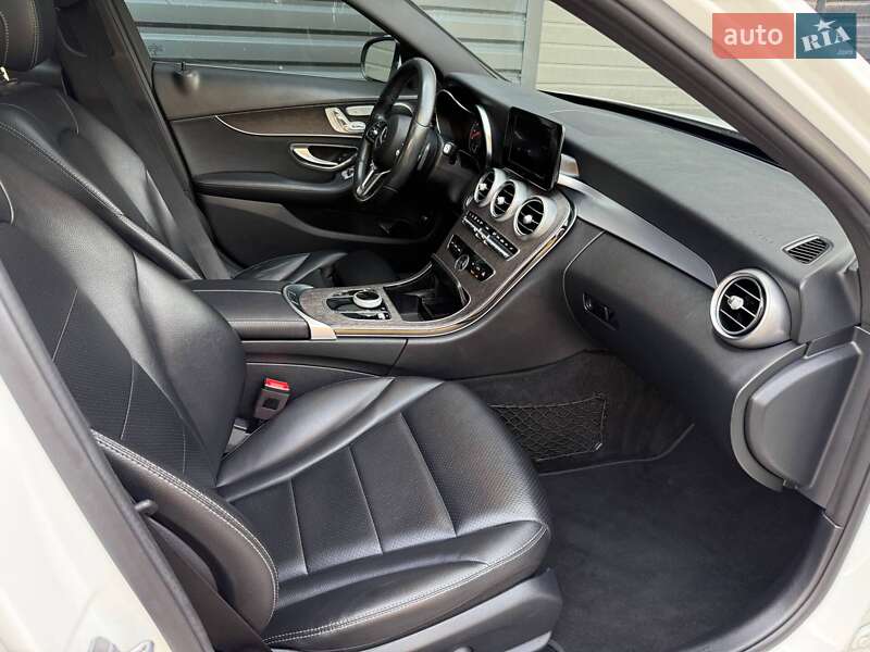 Седан Mercedes-Benz C-Class 2018 в Києві