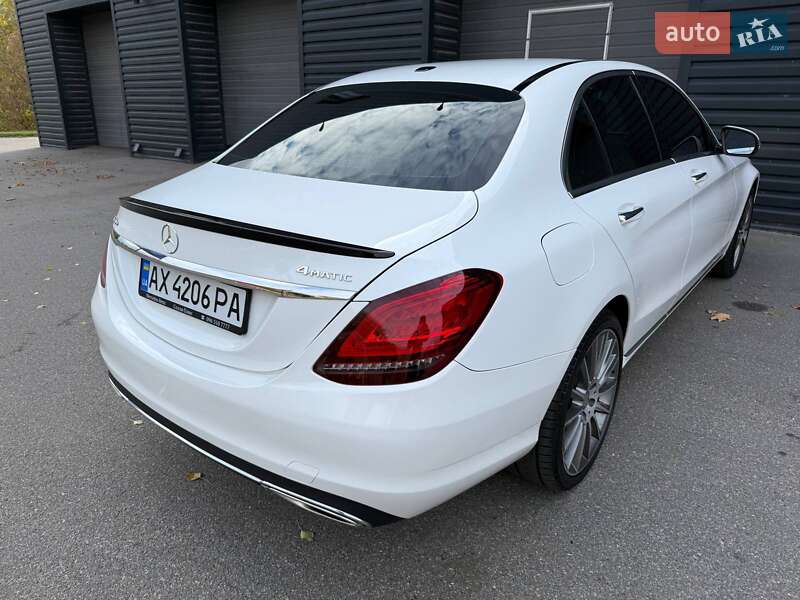 Седан Mercedes-Benz C-Class 2018 в Києві