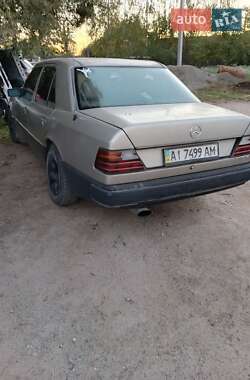 Седан Mercedes-Benz C-Class 1995 в  фото 5 Седан Mercedes-Benz C-Class 1995 в