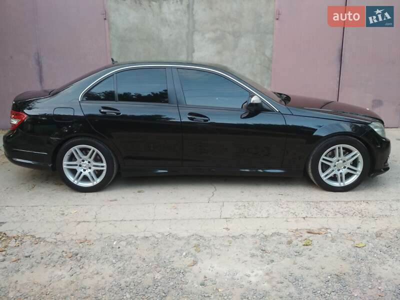 Седан Mercedes-Benz C-Class 2008 в Миколаєві