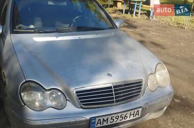 Седан Mercedes-Benz C-Class 2000 в Чернівцях