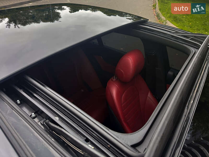 Седан Mercedes-Benz C-Class 2019 в Києві