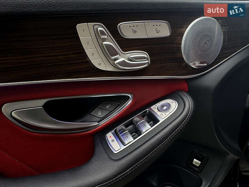 Седан Mercedes-Benz C-Class 2019 в Києві