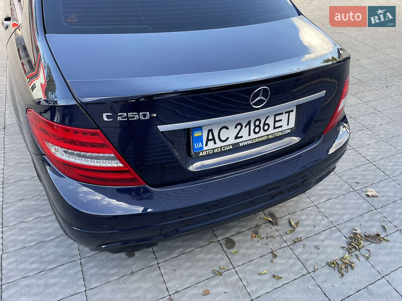 Седан Mercedes-Benz C-Class 2012 в Володимирі фото 8 Седан Mercedes-Benz C-Class 2012 в Володимирі