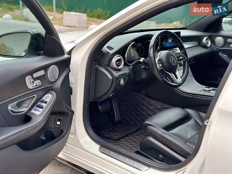 Седан Mercedes-Benz C-Class 2019 в Киеве