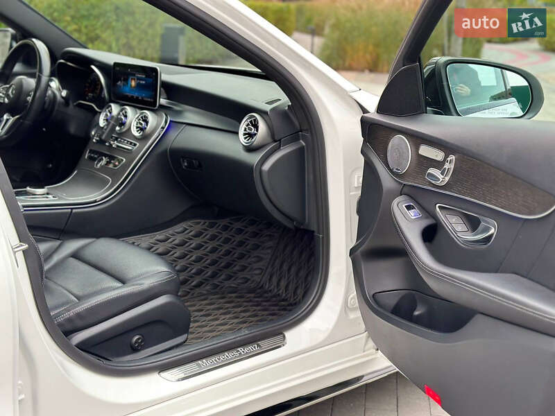 Седан Mercedes-Benz C-Class 2019 в Киеве