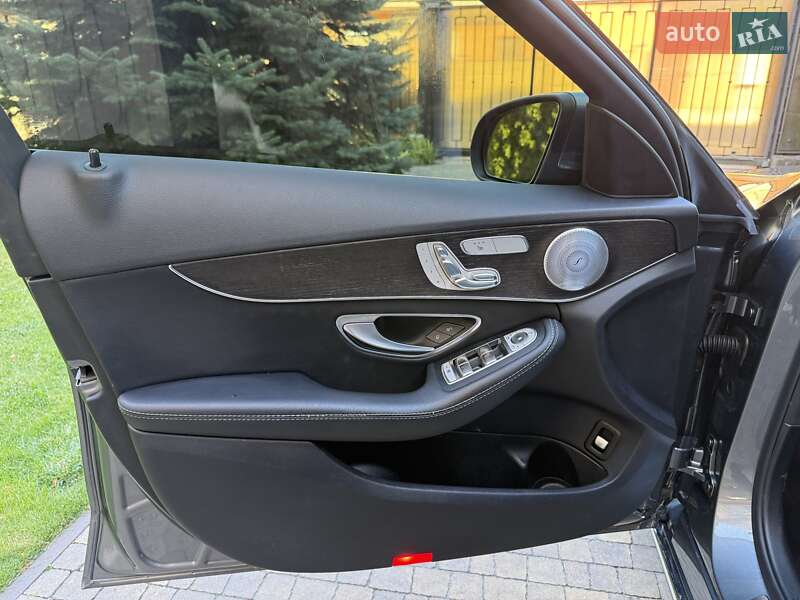 Седан Mercedes-Benz C-Class 2018 в Києві фото 32 Седан Mercedes-Benz C-Class 2018 в Києві