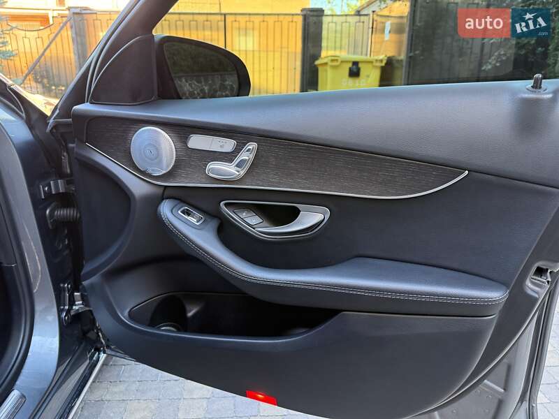 Седан Mercedes-Benz C-Class 2018 в Києві фото 34 Седан Mercedes-Benz C-Class 2018 в Києві