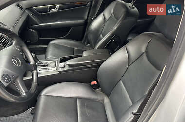 Універсал Mercedes-Benz C-Class 2009 в 