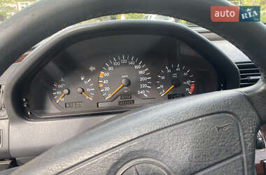 Седан Mercedes-Benz C-Class 1996 в  фото 13 Седан Mercedes-Benz C-Class 1996 в