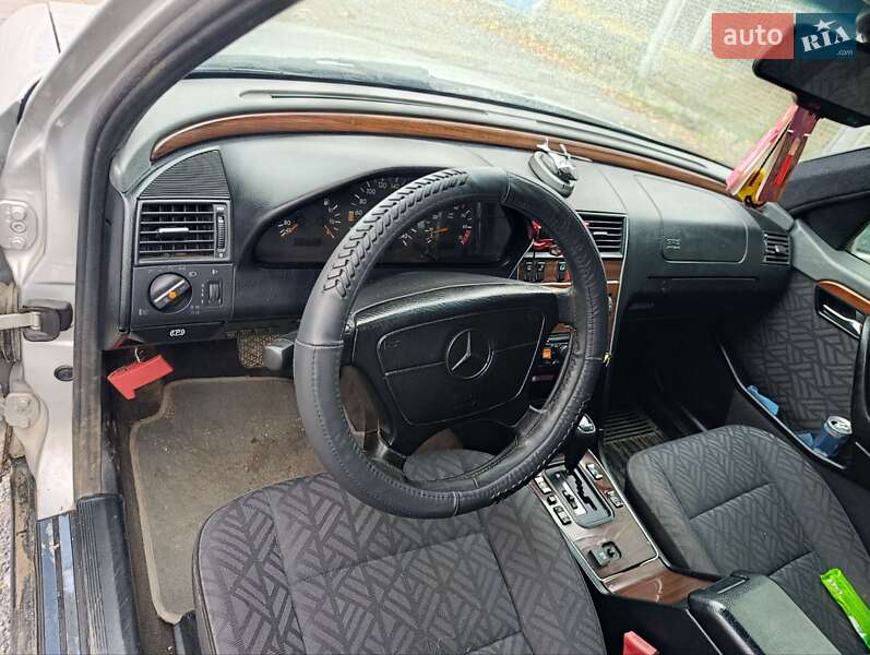 Седан Mercedes-Benz C-Class 1995 в Жмеринке фото 9 Седан Mercedes-Benz C-Class 1995 в Жмеринке