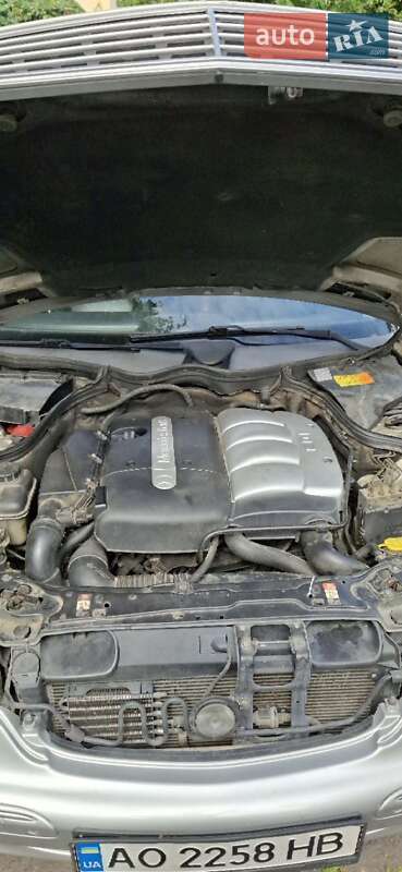 Седан Mercedes-Benz C-Class 2001 в Ужгороде