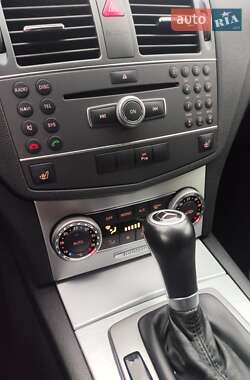 Седан Mercedes-Benz C-Class 2010 в 