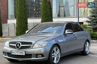 Седан Mercedes-Benz C-Class 2008 в Дніпрі