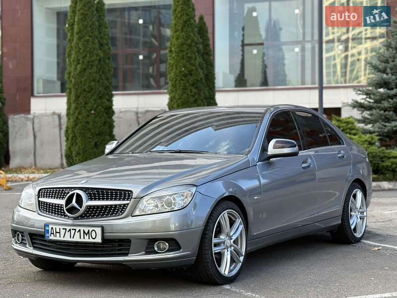 Mercedes-Benz C-Class 2008