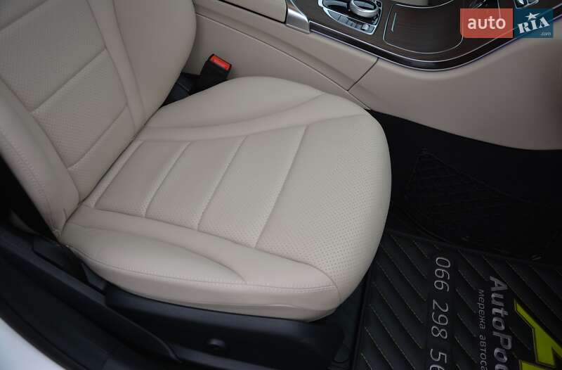 Седан Mercedes-Benz C-Class 2019 в Киеве
