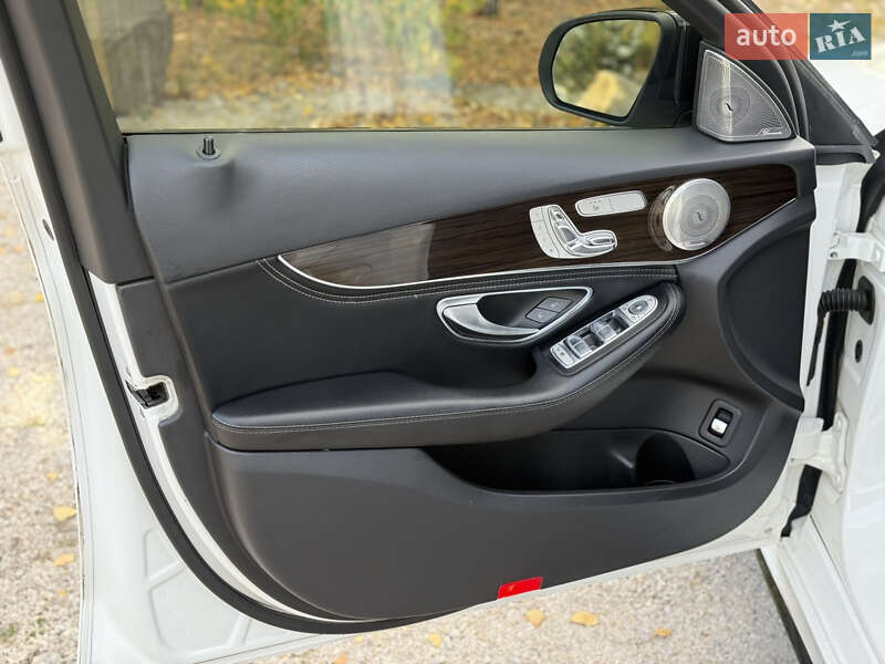 Седан Mercedes-Benz C-Class 2015 в Дніпрі фото 15 Седан Mercedes-Benz C-Class 2015 в Дніпрі