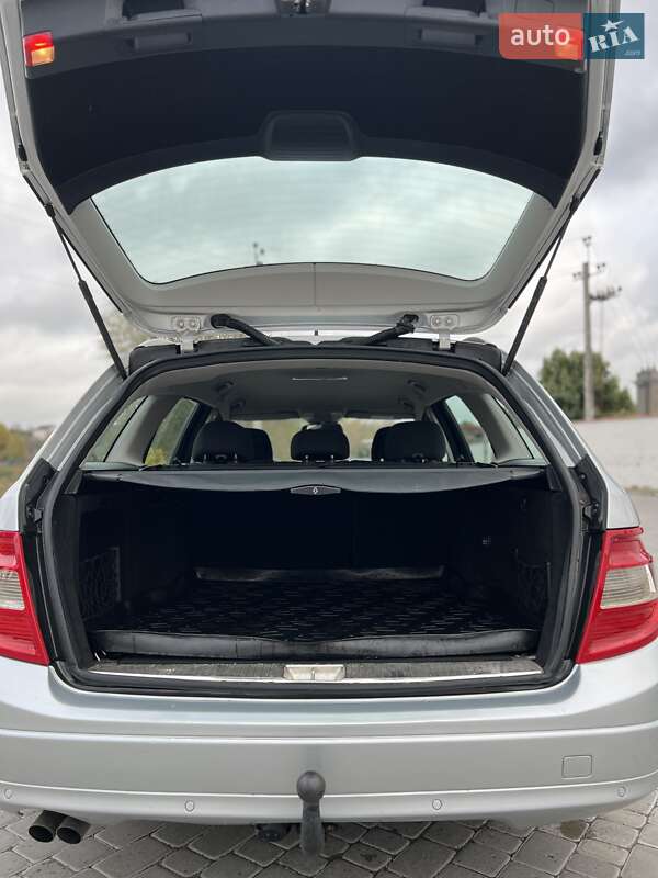 Универсал Mercedes-Benz C-Class 2011 в Виннице