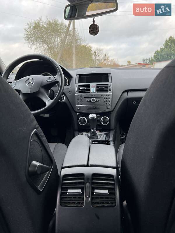 Универсал Mercedes-Benz C-Class 2011 в Виннице