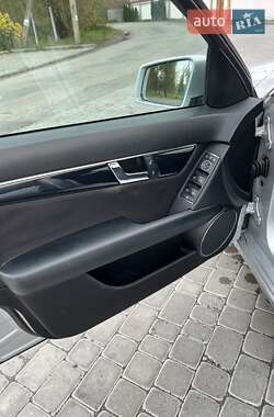 Универсал Mercedes-Benz C-Class 2011 в 