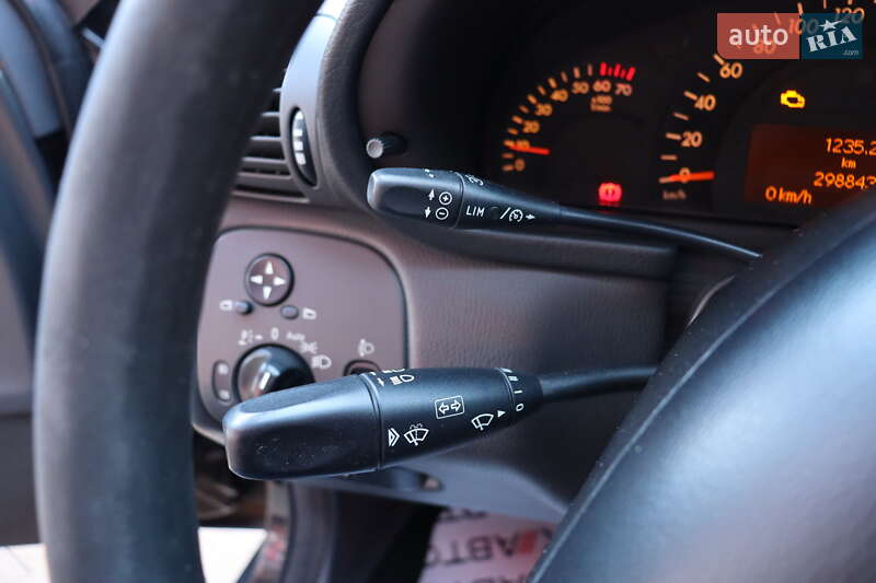 Седан Mercedes-Benz C-Class 2002 в Львове фото 16 Седан Mercedes-Benz C-Class 2002 в Львове