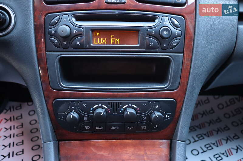 Седан Mercedes-Benz C-Class 2002 в Львове фото 18 Седан Mercedes-Benz C-Class 2002 в Львове