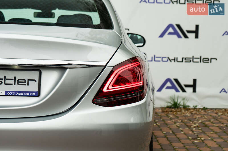 Седан Mercedes-Benz C-Class 2019 в Києві фото 15 Седан Mercedes-Benz C-Class 2019 в Києві