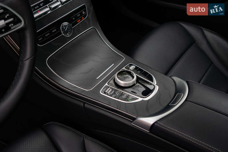 Седан Mercedes-Benz C-Class 2019 в Києві фото 43 Седан Mercedes-Benz C-Class 2019 в Києві