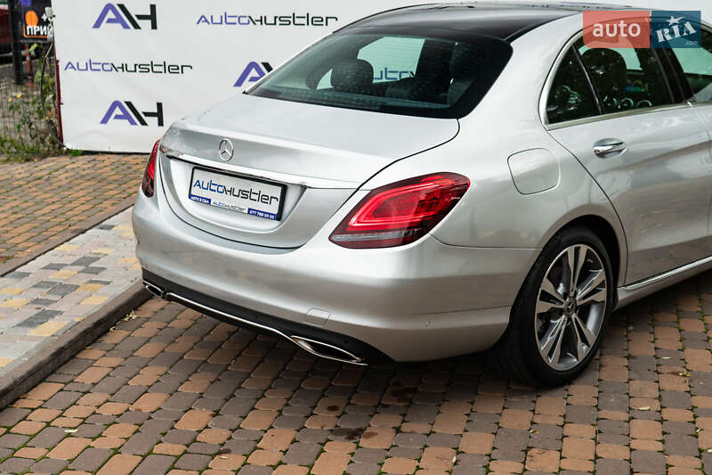 Седан Mercedes-Benz C-Class 2019 в Києві фото 23 Седан Mercedes-Benz C-Class 2019 в Києві