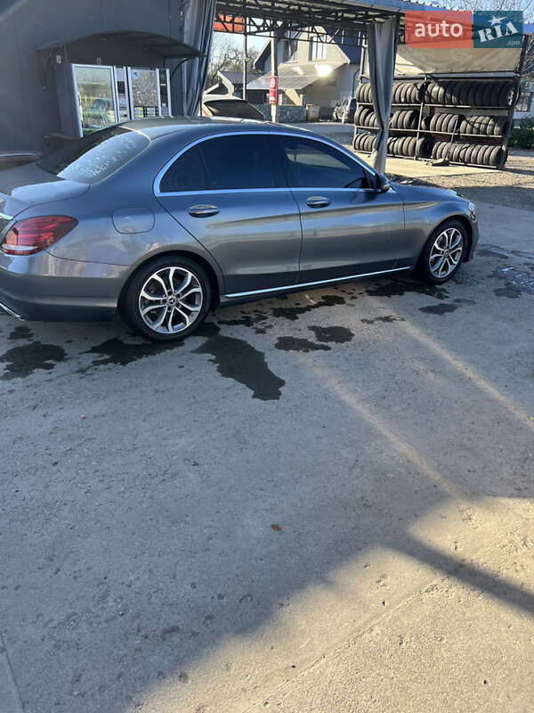 Седан Mercedes-Benz C-Class 2017 в Косове фото 7 Седан Mercedes-Benz C-Class 2017 в Косове
