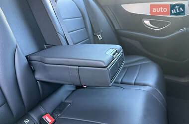 Універсал Mercedes-Benz C-Class 2018 в 