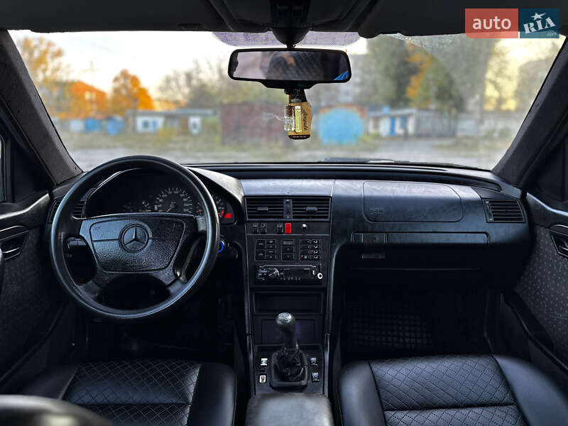 Седан Mercedes-Benz C-Class 1995 в Казатине фото 9 Седан Mercedes-Benz C-Class 1995 в Казатине