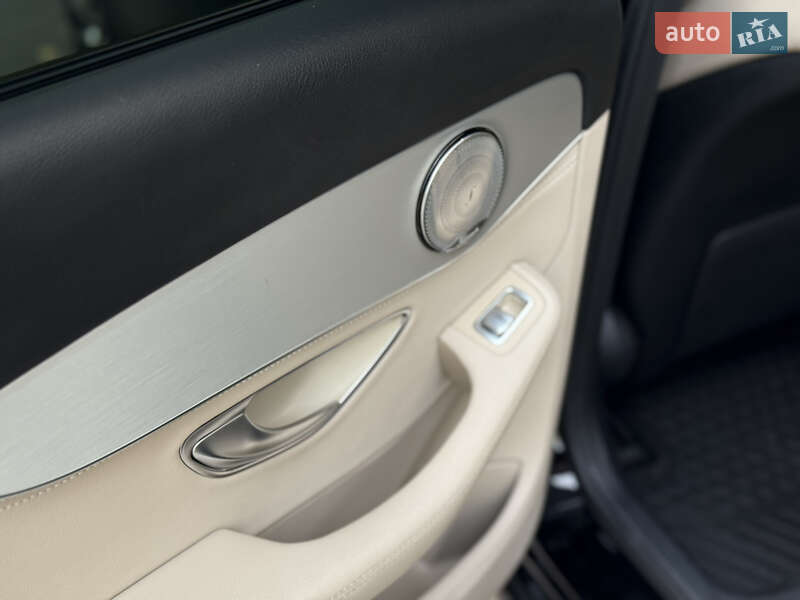 Седан Mercedes-Benz C-Class 2016 в Киеве фото 23 Седан Mercedes-Benz C-Class 2016 в Киеве
