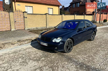 Седан Mercedes-Benz C-Class 2005 в Ровно
