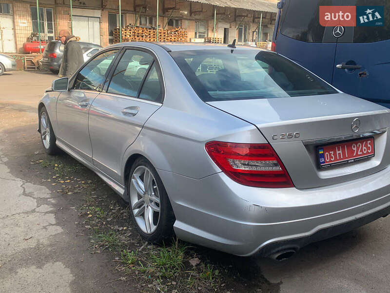 Седан Mercedes-Benz C-Class 2013 в Луцке фото 5 Седан Mercedes-Benz C-Class 2013 в Луцке