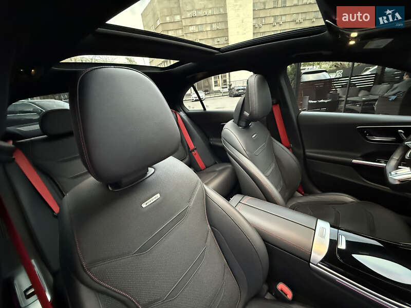 Седан Mercedes-Benz C-Class 2023 в Киеве