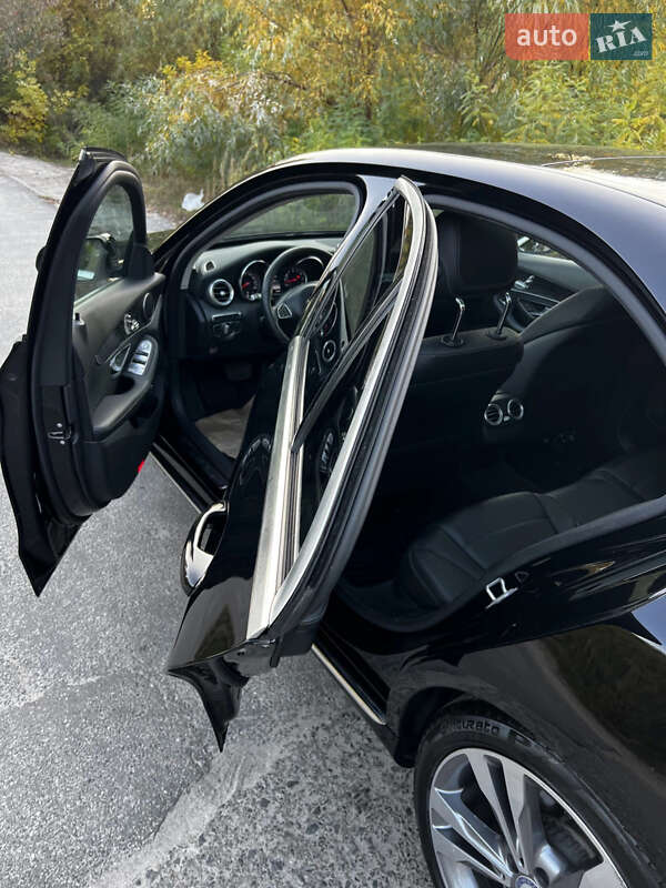 Седан Mercedes-Benz C-Class 2017 в Киеве