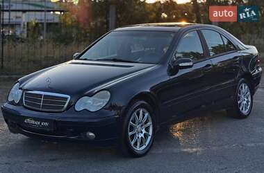 Седан Mercedes-Benz C-Class 2002 в Киеве