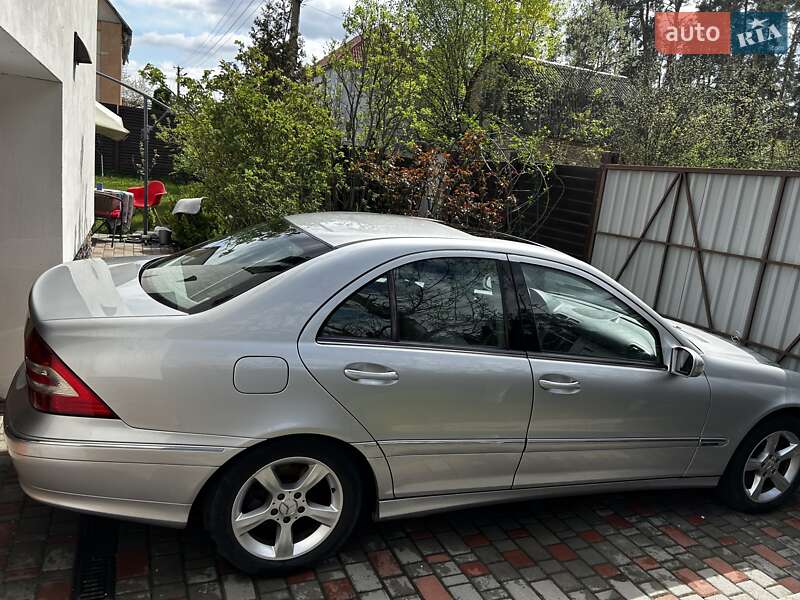 Седан Mercedes-Benz C-Class 2007 в Киеве фото 2 Седан Mercedes-Benz C-Class 2007 в Киеве
