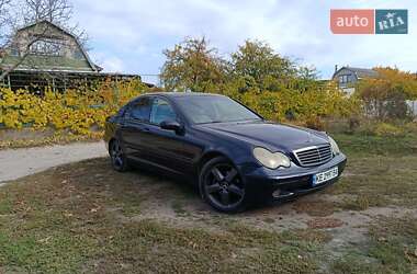 Седан Mercedes-Benz C-Class 2000 в 