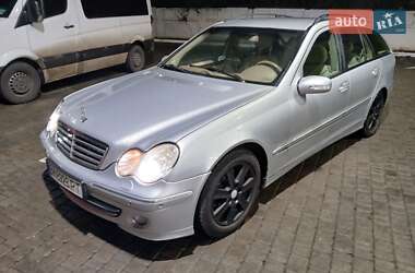Універсал Mercedes-Benz C-Class 2004 в Одесі