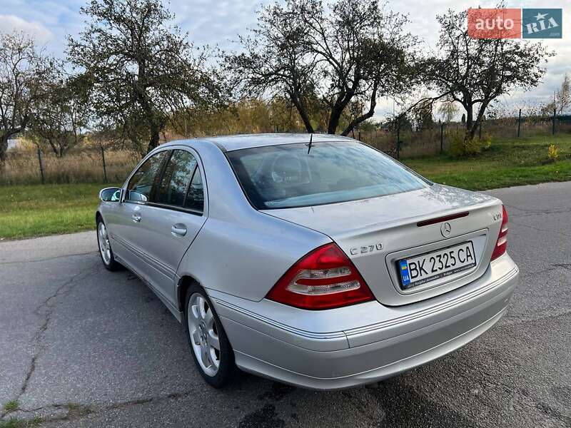 Седан Mercedes-Benz C-Class 2003 в Киеве фото 4 Седан Mercedes-Benz C-Class 2003 в Киеве