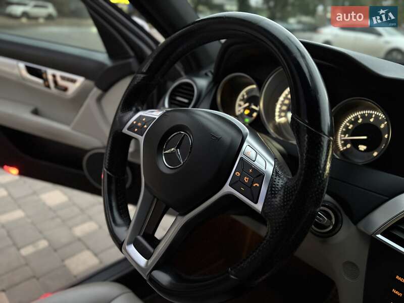 Седан Mercedes-Benz C-Class 2014 в Одессе фото 31 Седан Mercedes-Benz C-Class 2014 в Одессе