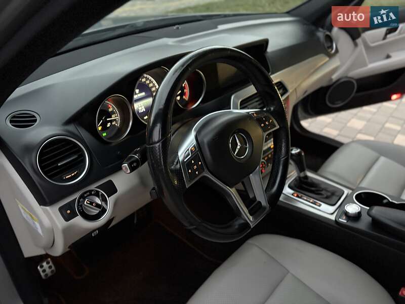 Седан Mercedes-Benz C-Class 2014 в Одессе фото 40 Седан Mercedes-Benz C-Class 2014 в Одессе