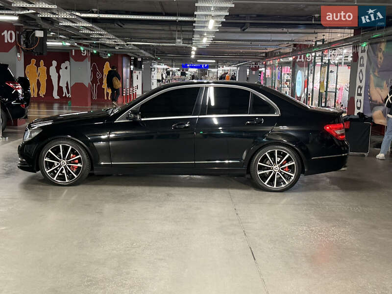 Седан Mercedes-Benz C-Class 2011 в Харкові фото 3 Седан Mercedes-Benz C-Class 2011 в Харкові