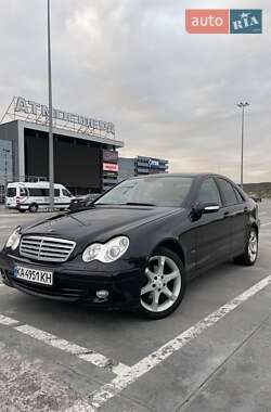Седан Mercedes-Benz C-Class 2006 в Киеве