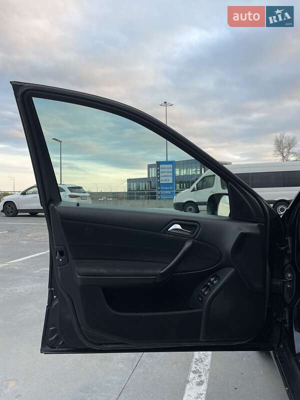 Седан Mercedes-Benz C-Class 2006 в Києві фото 17 Седан Mercedes-Benz C-Class 2006 в Києві