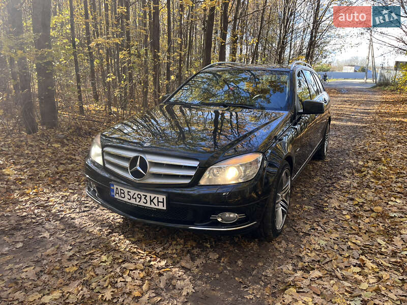 Mercedes-Benz C-Class 2010 Mercedes-Benz C-Class 2010