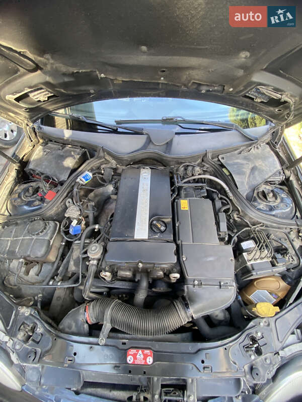 Седан Mercedes-Benz C-Class 2002 в Львове