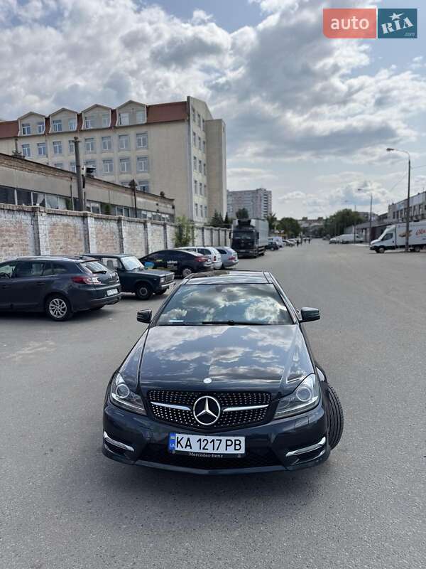 Купе Mercedes-Benz C-Class 2012 в Києві фото 3 Купе Mercedes-Benz C-Class 2012 в Києві
